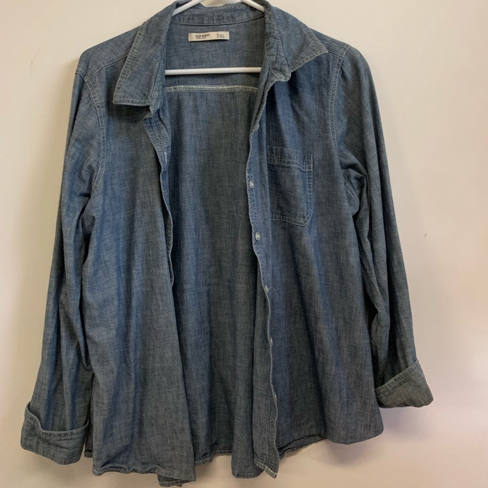 Old navy button up shirt